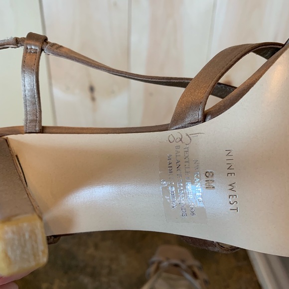 🌈 Nine West Strappy dress shoes - Picture 4 of 6